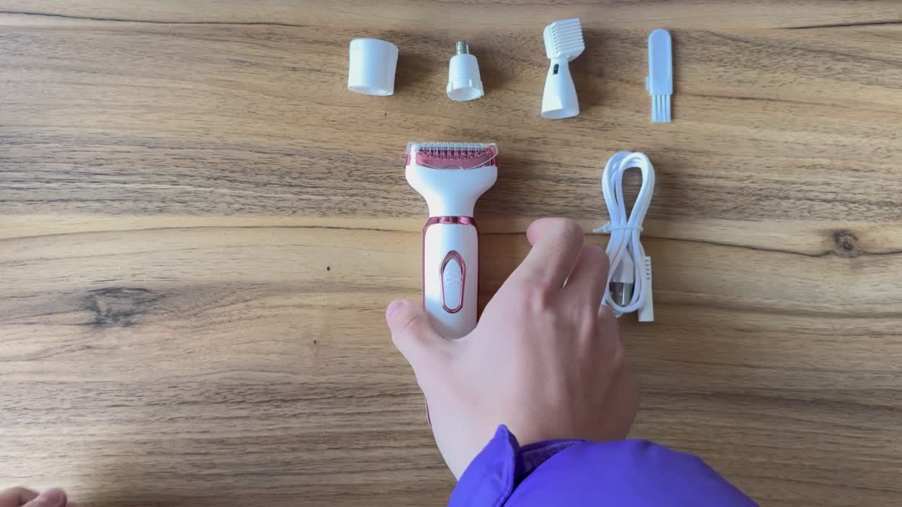 Women's 4-in-1 Hair Remover, Shaver & Trimmer .