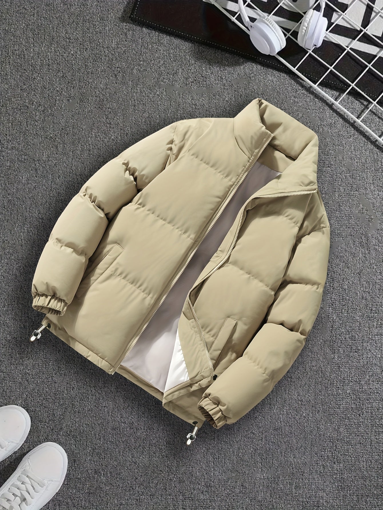 Men's Heavy-Duty Winter Windproof Jacket .