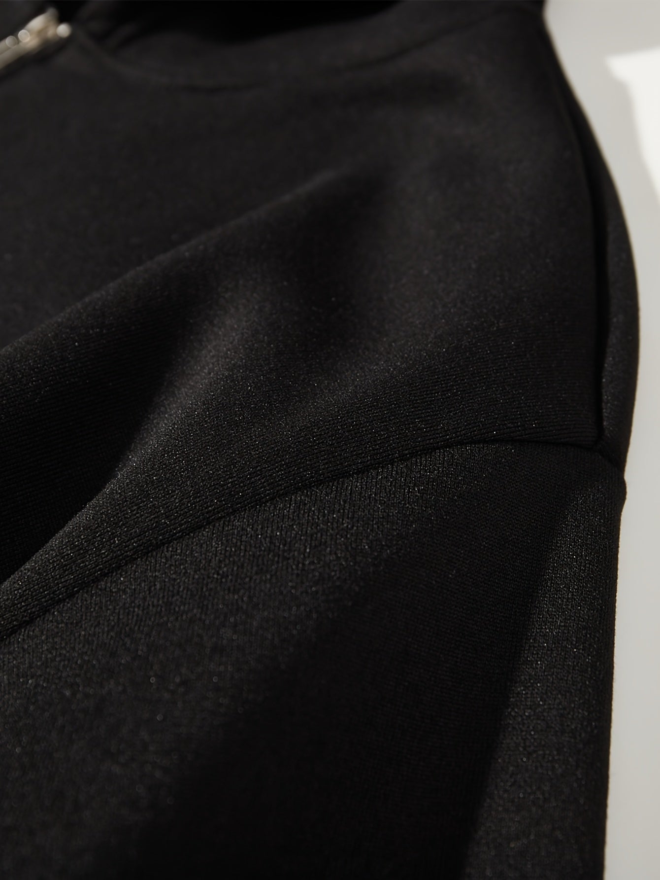 Men'S Black Hooded Zip-Up Sweatshirt with NYC Graphic