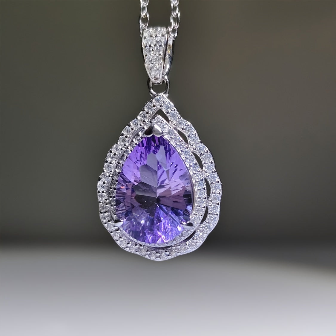 Elegant 6-Carat Amethyst Pendant Necklace in S925 Sterling Silvery.